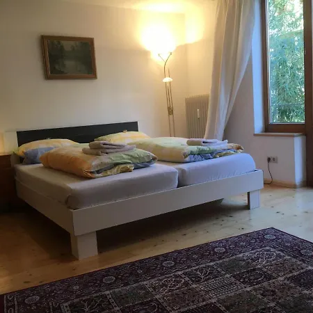 Haus Schoenwald Apartamento *