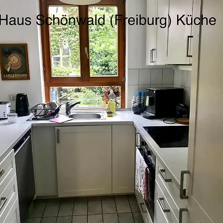 Haus Schoenwald Apartamento *
